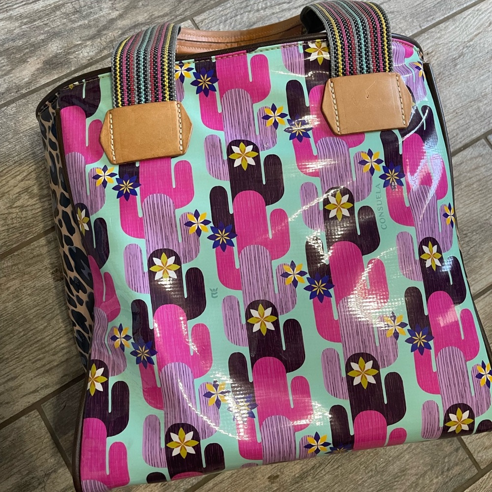 Consuela tote